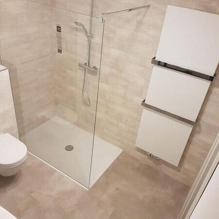 Badezimmersanierung und Modernisierung: Bodengleiche Duschkabine